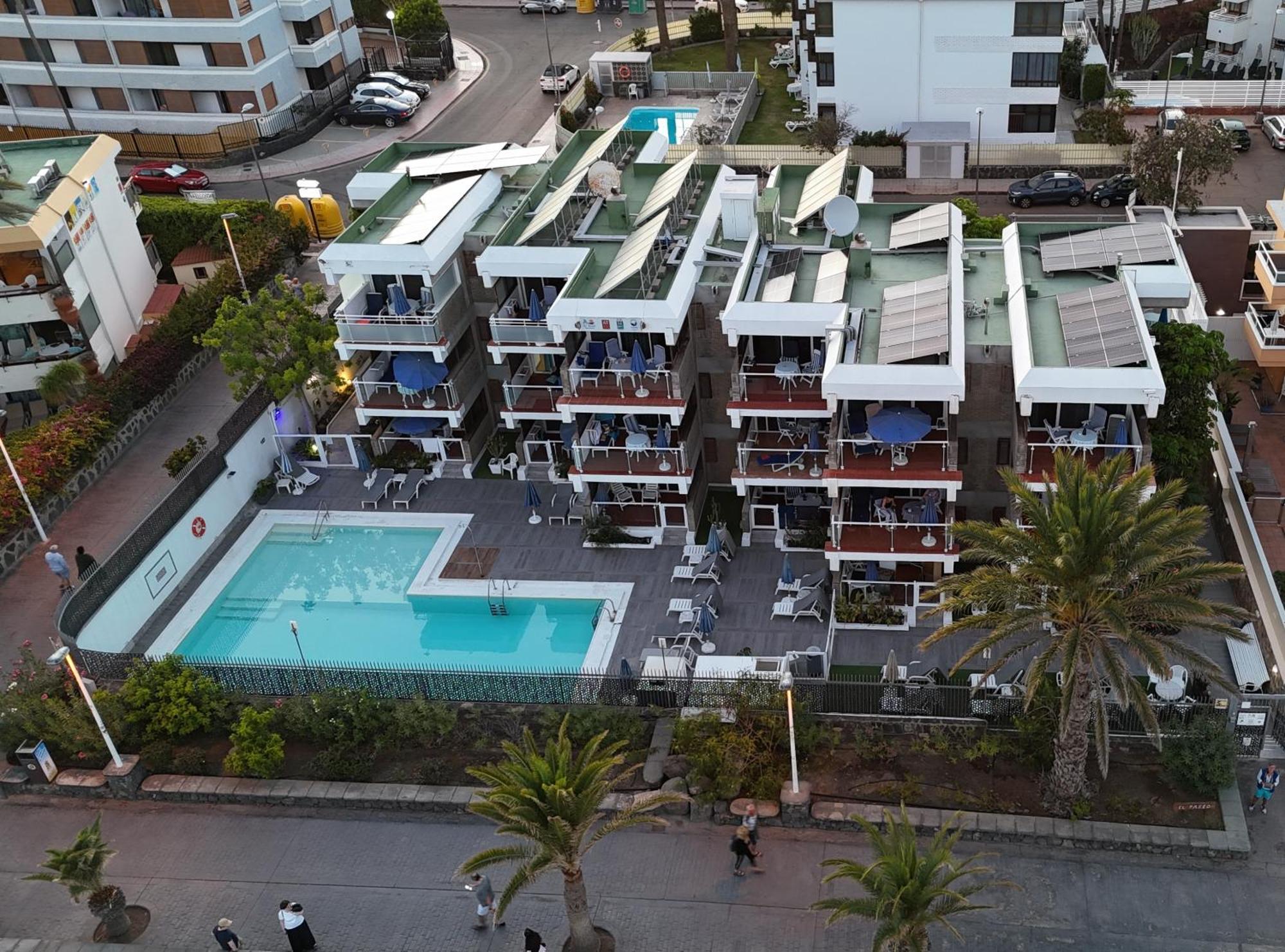 Apartamentos El Paseo プラヤ・デル・イングレス エクステリア 写真